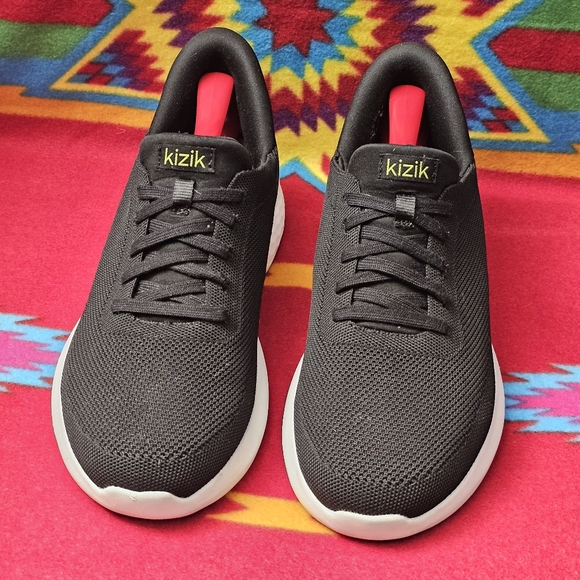 Kizik Athens Hands Free Athletic Sneakers Men's 9 Wide / Womens 10.5 Wide Black - Picture 4 of 13